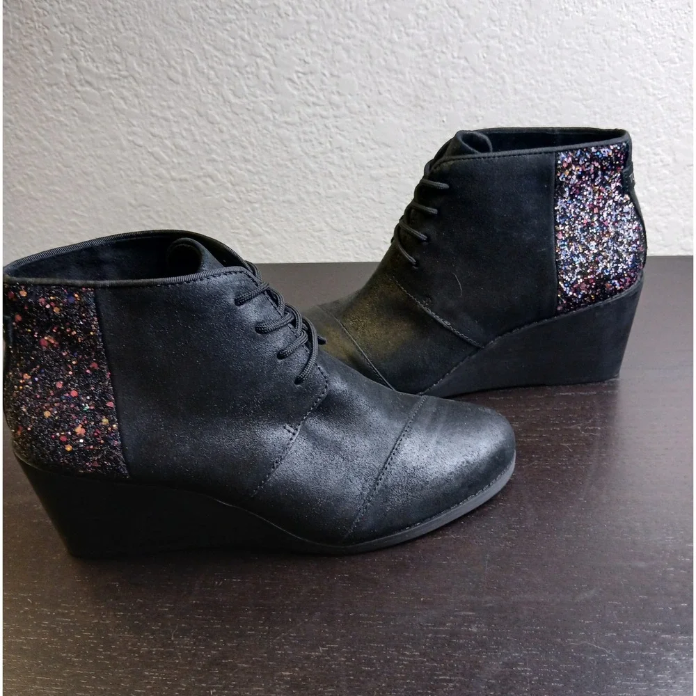 TOMS Kala Black Metallic Multi Glitter Lace Up Wedge Ankle Booties Womens 9